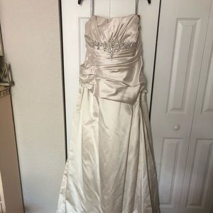 Alfred Angelo satin wedding dress size 24 NWT